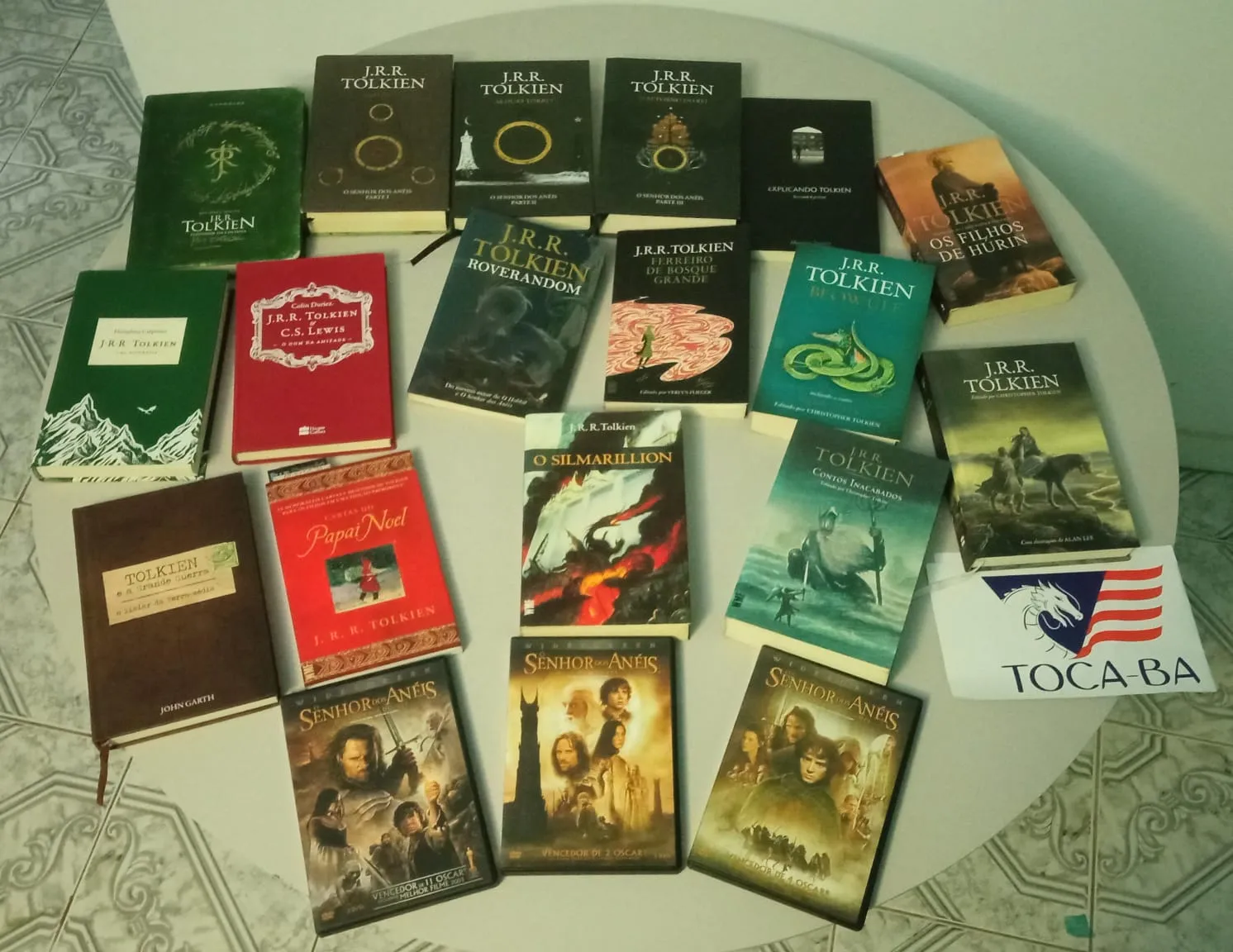 Coleção de livros do universo criado por  J.R.R Tolkien