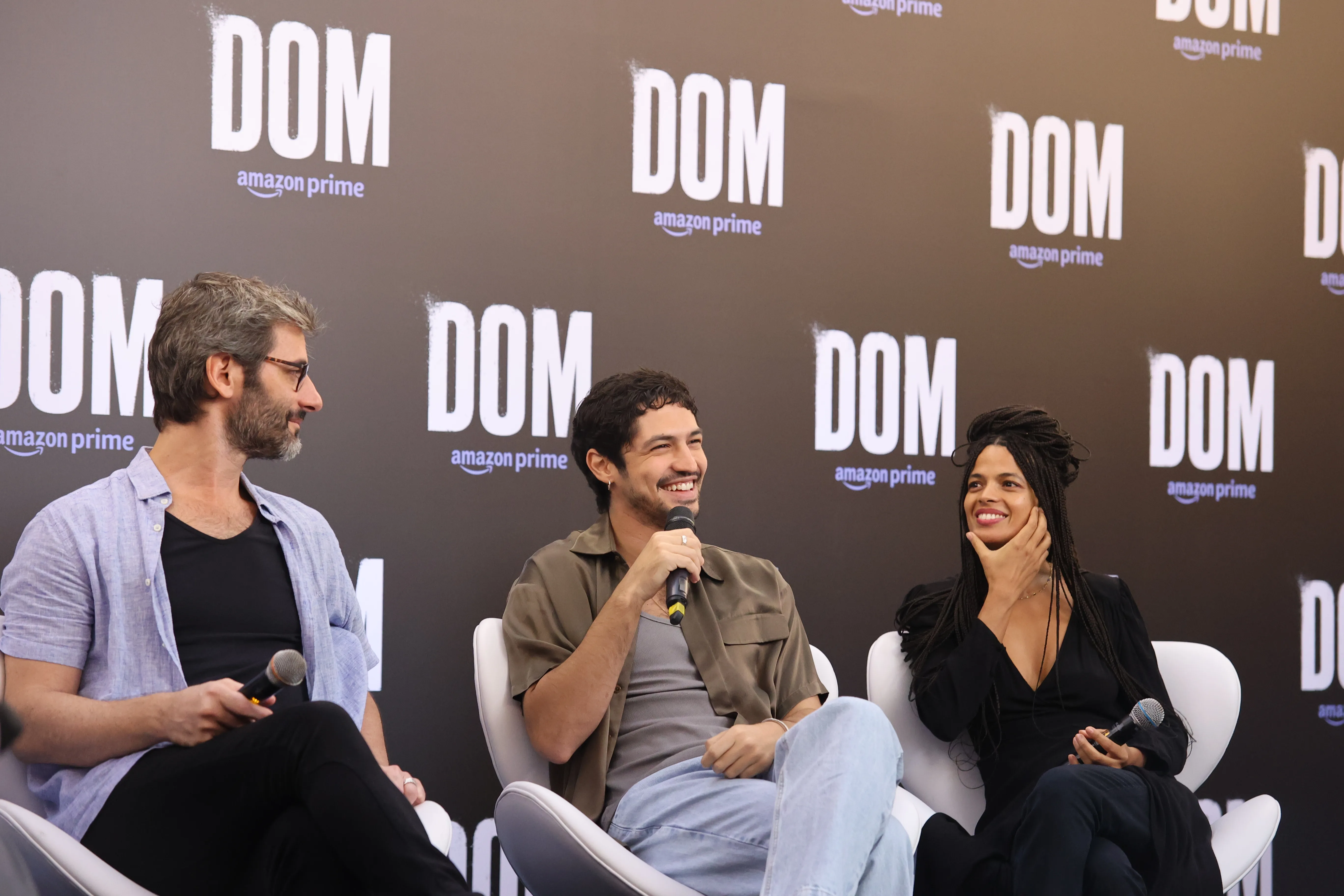 Flávio Tolezani, Gabriel Leone e Raquel Villar destacaram intensidade da série