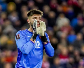 Goleiro da seleção de Montenegro e do Milwall morre aos 26 anos