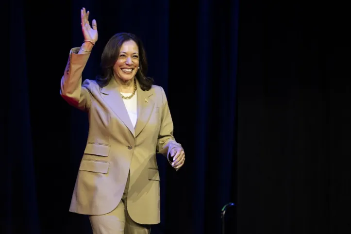 Imagem ilustrativa da imagem Kamala Harris promete obter nomeação democrata e 'derrotar Trump'