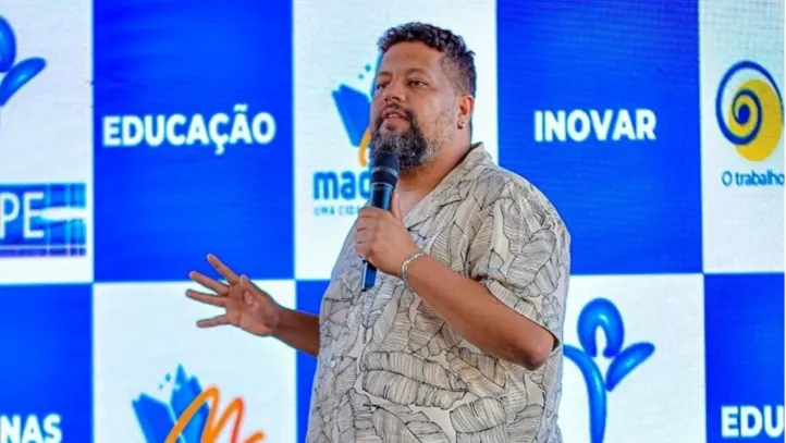 Matheus Buente em show
no lançamento do Madre Educar