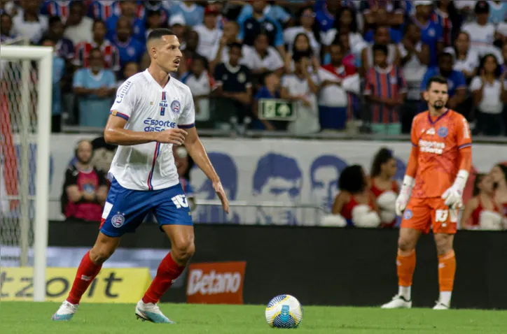 Gabriel Xavier em partida contra o Grêmio