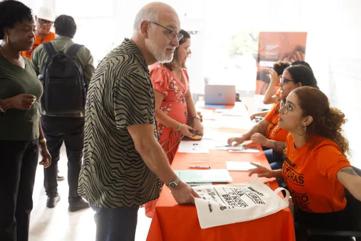 o 20º Enecult promove, ao longo de sua programação, outras sete atividades entre os Grupos de Trabalho Cultura Viva, Patrimônios Culturais e Memórias, Culturas e Identidades, Diversidade Cultural e Culturas e América Latina