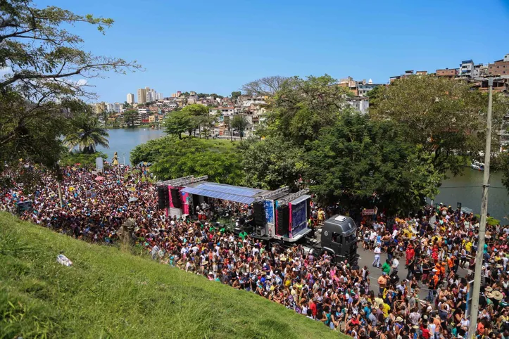 Volta no Dique, promovida pelo Movimento Musical MUDEIdeNOME