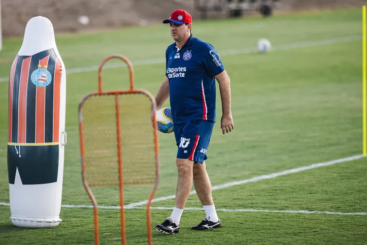 O técnico Rogério Ceni