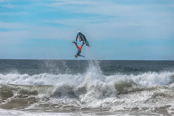 Imagem ilustrativa da imagem Baiano vence Melhor Manobra no Circuito Mundial de Motosurf