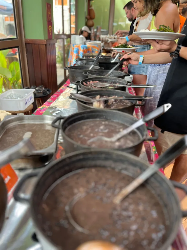 Imagem ilustrativa da imagem Caruru:  de prato sacro a ícone da culinária popular da Bahia