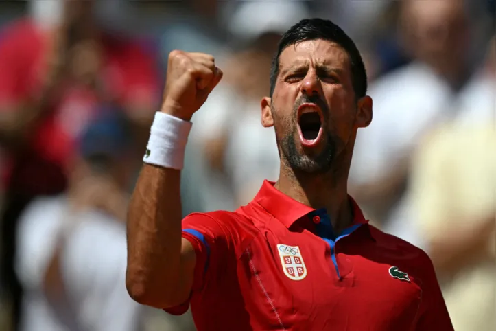 Imagem ilustrativa da imagem Djokovic e Alcaraz vencem e vão às quartas na Olimpíada de Paris