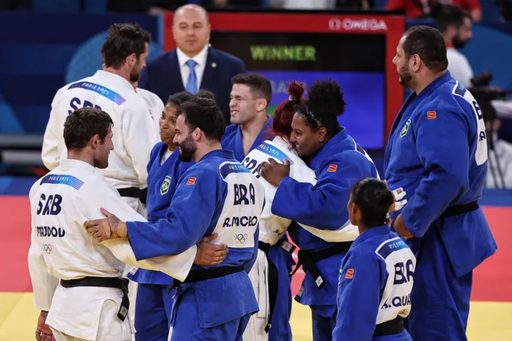 Imagem ilustrativa da imagem É BRONZE! Em vitória heroica de Rafa Silva, Brasil vence no judô