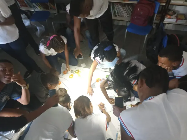 Atividades de Classe no Colégio Estadual Quilombola de Tempo Integral da Bacia do Iguape, em Santiago do Iguape - Cachoeira