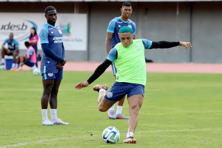 Jacaré finaliza em treino do Bahia sob o comando de Paiva