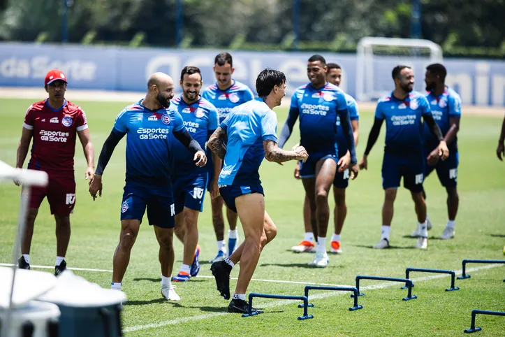 Atletas do Bahia durante atividade na Cidade Tricolor