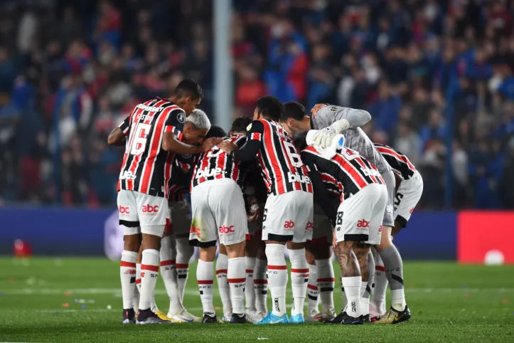 Jogadores do São Paulo reunidos