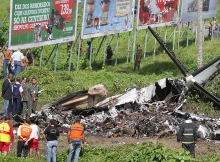 16 pessoas morreram em acidente da Noar Linhas Aéreas, em Recife