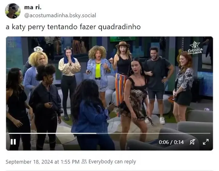 Imagem ilustrativa da imagem Katy Perry surpreende e dança 'quadradinho' no reality Estrela da Casa