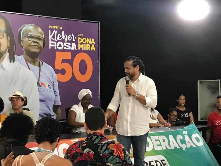 O candidato teve uma infância complicada