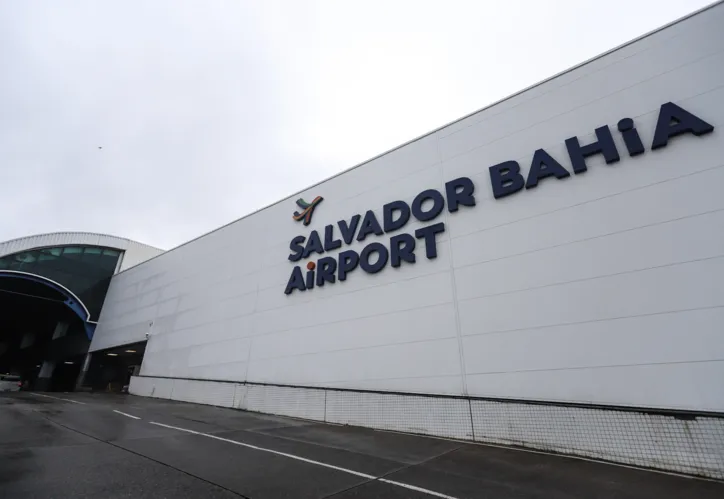 Fachada do Aeroporto Internacional de Salvador