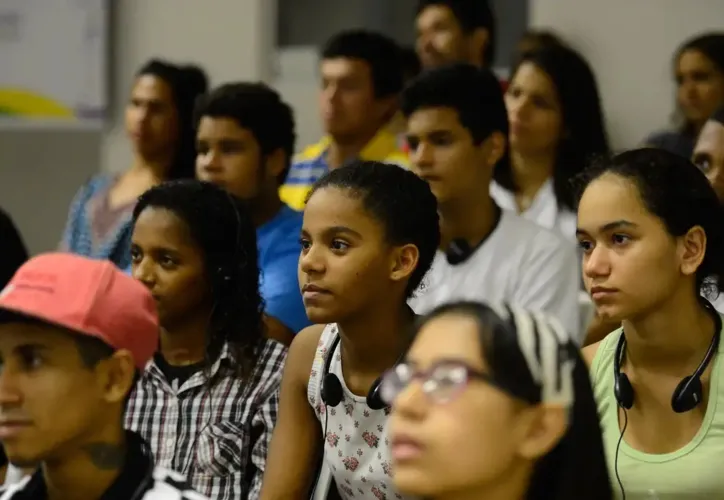 Imagem ilustrativa da imagem Violência matou mais de 15 mil jovens no Brasil nos últimos três anos