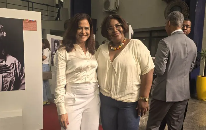 Bárbara Camardelli, procuradora geral do Estado, e Mara Santana, sua assessora de comunicação social