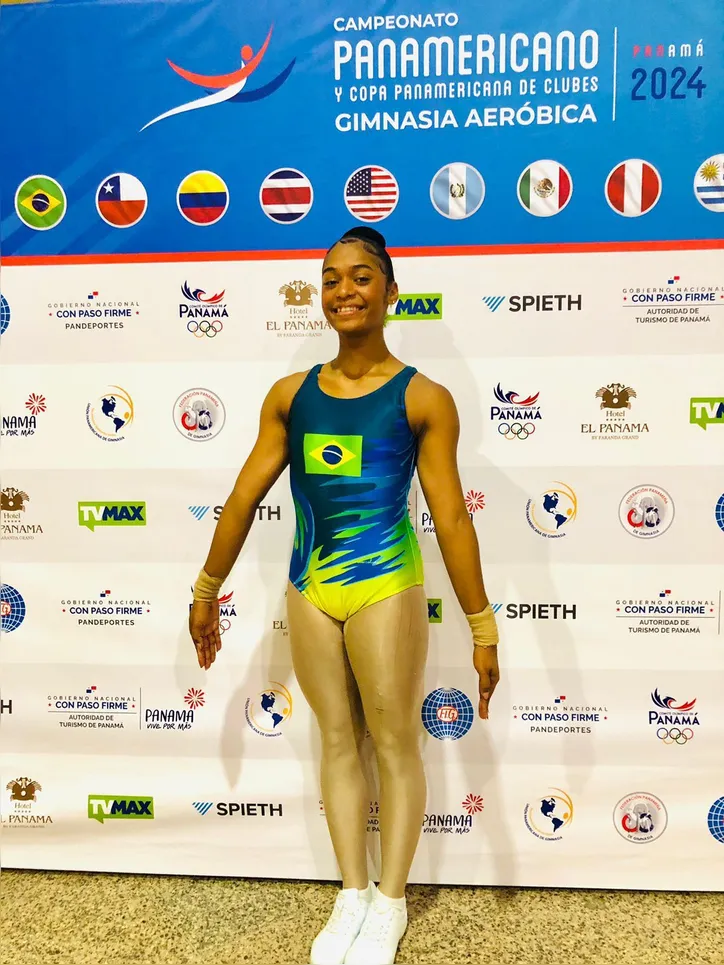 Ellen Vitória compete na categoria Adulto