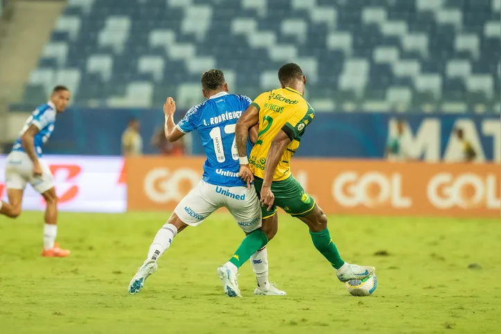 Imagem ilustrativa da imagem Cauly destaca atuação de Lucho Rodríguez em triunfo do Bahia: "Decisivo"