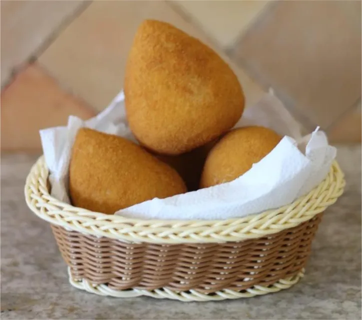 Imagem ilustrativa da imagem Coxinha do Gago e o Ré-restaurante de Suzana: Histórias de superação