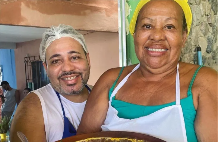 Suzana e o filho, seu braço direito no Re-restaurante