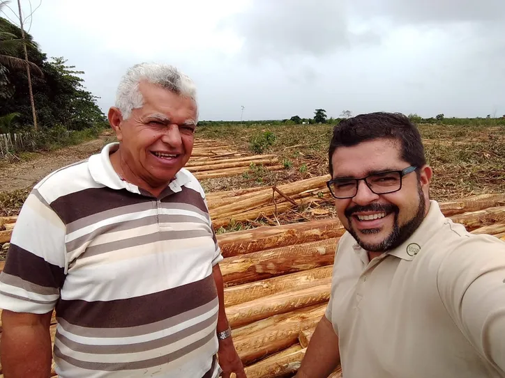 Gleyson Araújo seguiu os passos do pai, Gilberto Lopes, na sivicultura