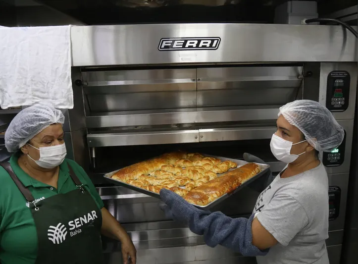 Oficina de pão, de pizza, de tortas natalinas, de biscoito e de várias outras coisas.