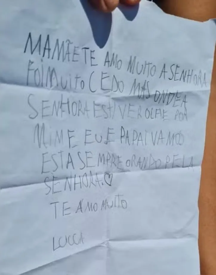 Carta foi colocada no caixão