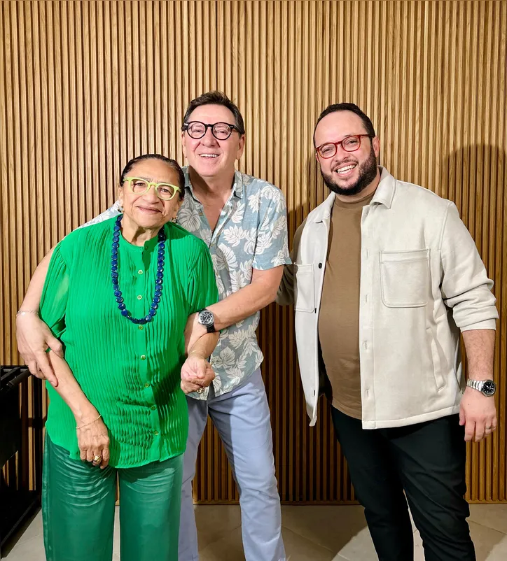 Parceria: Licia Fabio, Ronaldo Jacobina e Paulo Neto