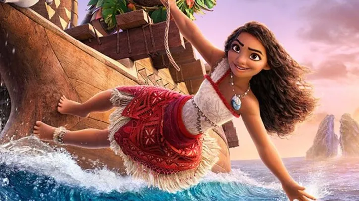 Moana sente uma vontade cada vez maior de explorar o oceano.