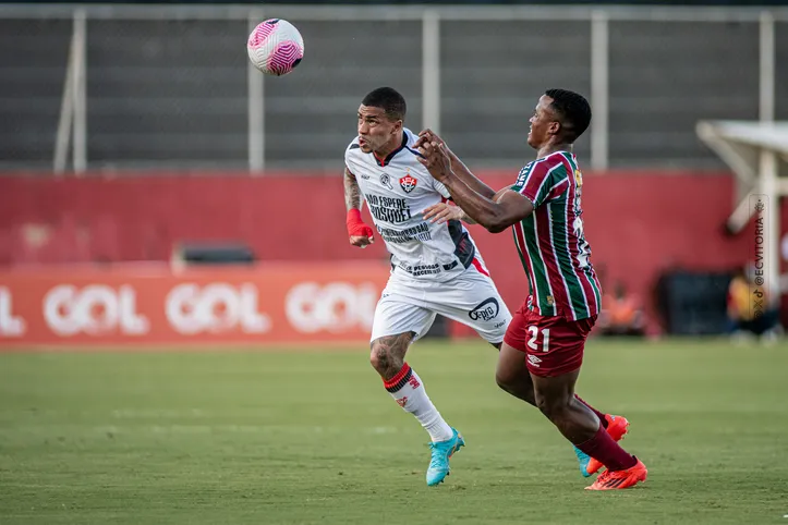 Confronto entre Vitória e Fluminense, no Barradão