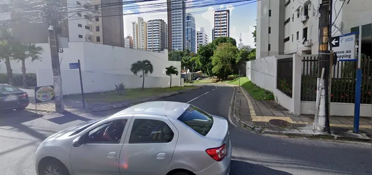 Ladeira que agora se chama rua Olavo de Carvalho