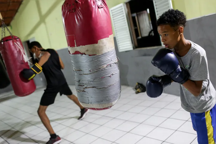 Projeto da Academia Fênix ajuda jovens da região da Polêmica, em Brotas