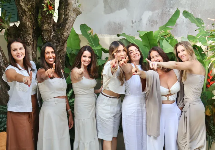 As sócias Cris Vita Urmenyi, Sandra Sena, Fernanda Coelho, Vanessa Kiki, Daniela Sá, Simone Selem e Carolina Guanabara