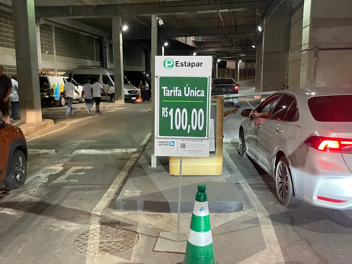 Valor absurdo está sendo cobrado para estacionar na Arena Fonte Nova nesta noite