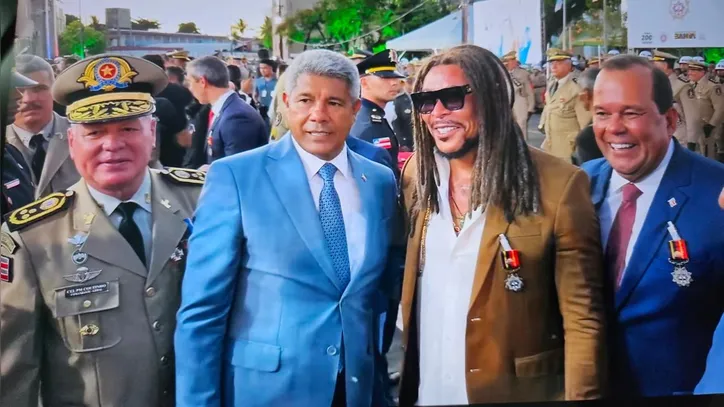 Jau recebe Medalha Comemorativa dos 200 anos da Polícia Militar da Bahia