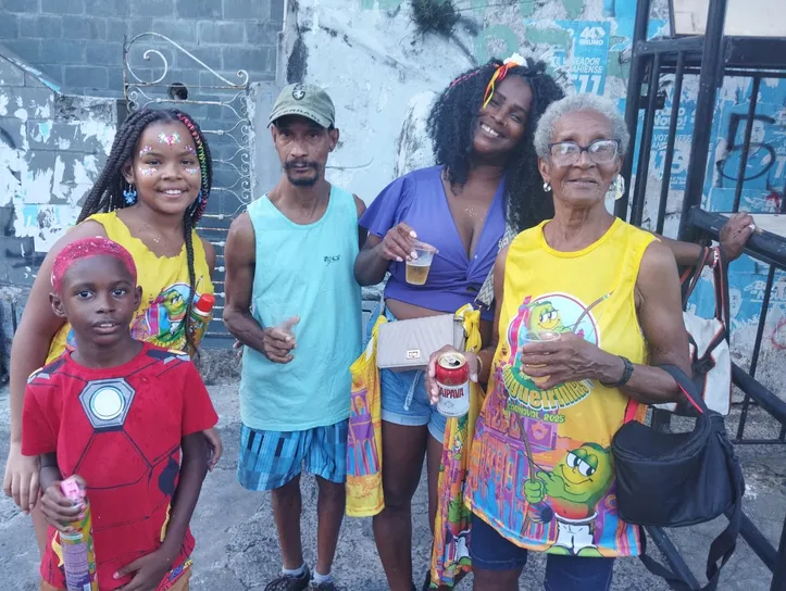 Para cair na folia, não há idade