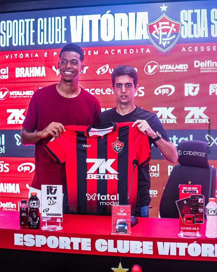 Centroavante chega ao Rubro-Negro por empréstimo junto ao Flamengo