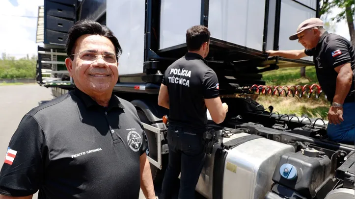 Imagem ilustrativa da imagem Carnaval 2025: Trios e carros de apoio passam por vistoria em Salvador