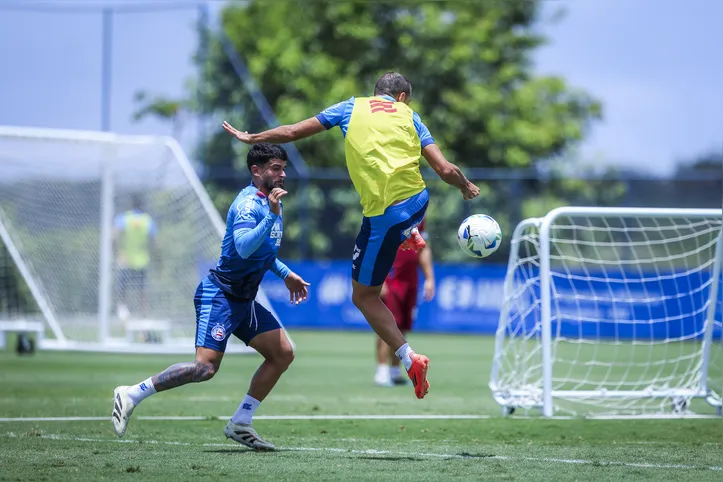 Cauly segue buscando espaço no time titular