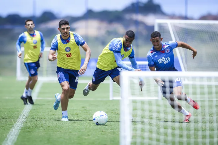 Michel Araújo, Erick e Thiago em treino do Bahia