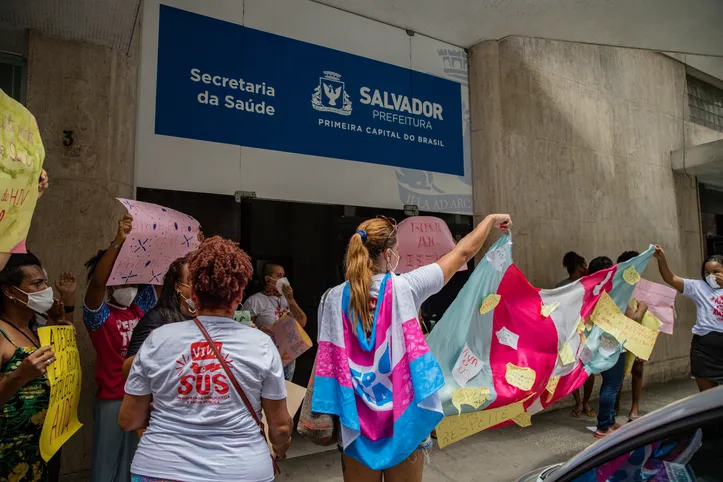 Mais de 1.560 pessoas transexuais e travestis da Bahia são acompanhados nos ambulatórios especializados na capital baiana