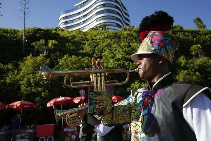 Imagem ilustrativa da imagem Fuzuê reúne amantes dos antigos carnavais; veja fotos