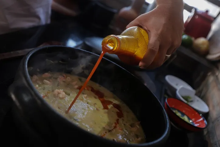 Imagem ilustrativa da imagem Fé, festa e gastronomia celebram  Iemanjá  no Rio Vermelho