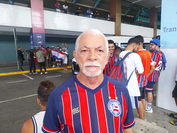 Amilton Almeida, de 73 anos, torcedor do Bahia