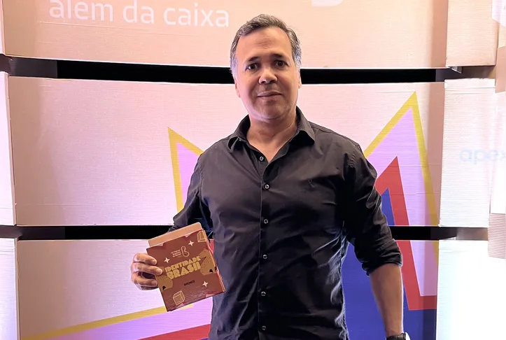 Arquiteto Adriano Mascarenhas recebe Prêmio Brasileiro de Design