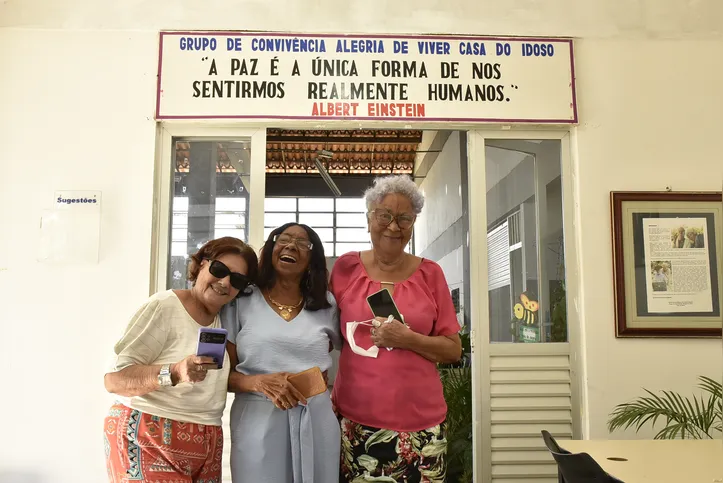 Marinalva Moraes, Maria Lúcia Almeida dos Santos e Yeda Maria Lopes Farias