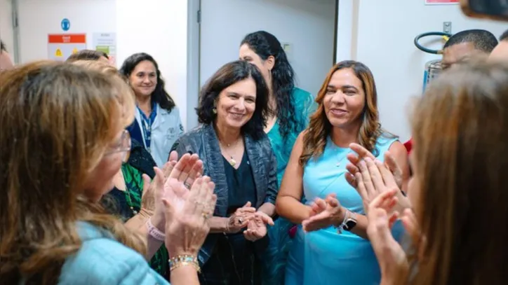 Imagem ilustrativa da imagem Jerônimo e ministra da Saúde entregam hospital de cuidados paliativos